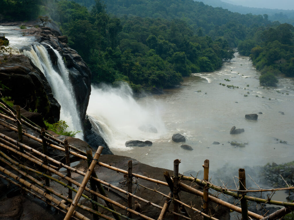 Athirapally_waterfalls,_Kerala